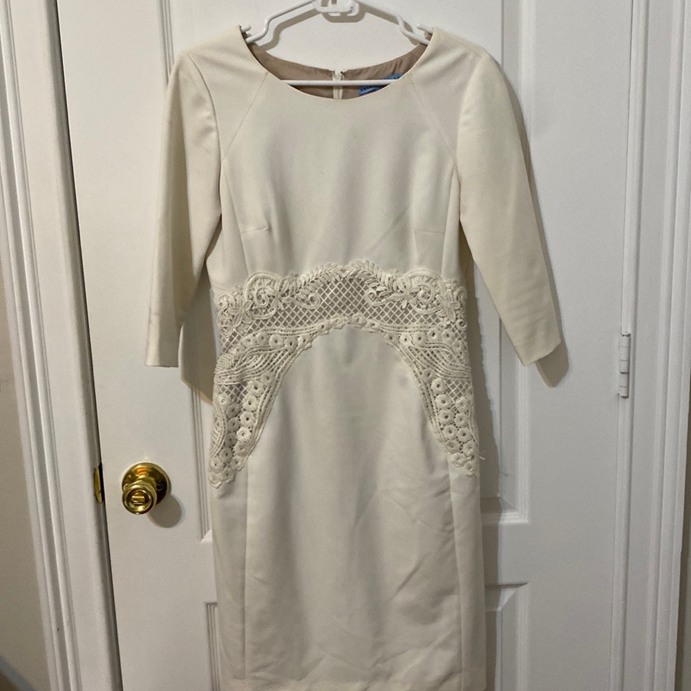 Antonio Melani cream white dress with lace sides sz 4 and taupe lining